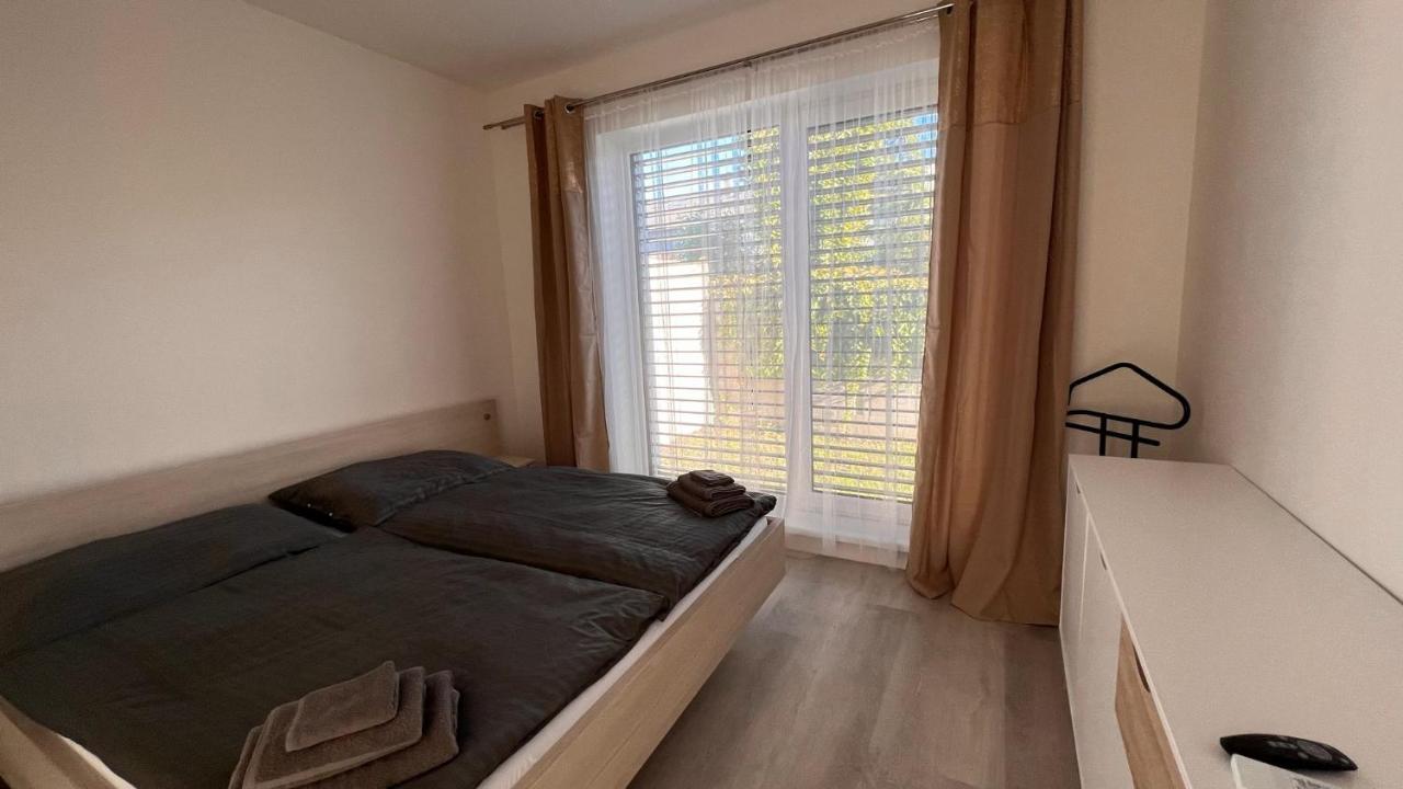 Vila Klimatizovany Apartmanovy Dom S Virivkou, 9B Janosikova Exteriér fotografie